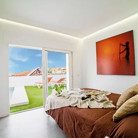 Carlota * Costa Adeje (Tenerife)